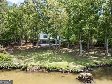 Move In Ready Home with excellent dock,558' waterfront. - photo 10