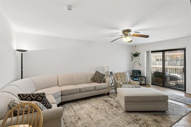 Welcome to oceanfront living at its finest! This beautifully - photo 7