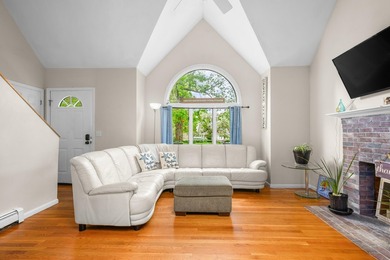 Spacious 4 bedroom cape w/seasonal water views of Ashument Pond! - photo 3