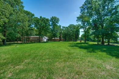 Escape to your own private East Texas retreat at 104 County Road - photo 9