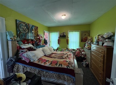 Another Rockin' Rochester Property! This 6-bedroom, 2.5-bath - photo 11