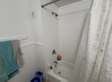 Another Rockin' Rochester Property! This 6-bedroom, 2.5-bath - photo 13