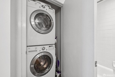 NEW PRICE! Stellar spacious and bright view 2BR/2BA condominium - photo 13