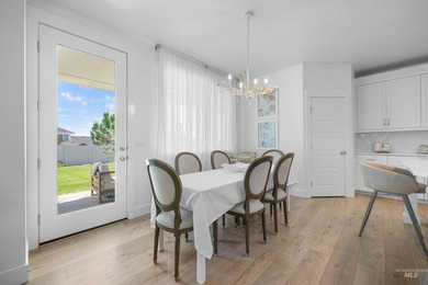 Welcome Home to this Carriage Hill Beauty! As you enter this - photo 14