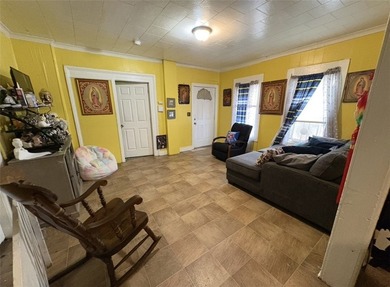 Another Rockin' Rochester Property! This 6-bedroom, 2.5-bath - photo 17