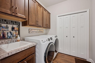 MOTIVATED SELLER! One level living at its finest, this nearly - photo 26