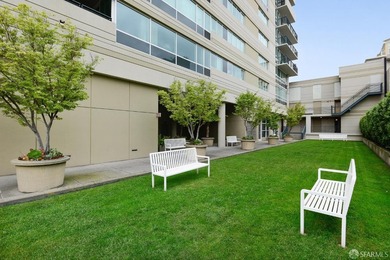 NEW PRICE! Stellar spacious and bright view 2BR/2BA condominium - photo 26