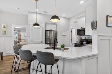 New Construction on OVERSIZED LOT IN CONVENIENT LOCATION! -- - photo 3