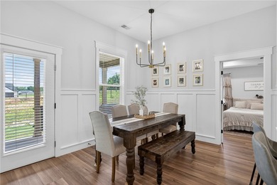 New Construction on OVERSIZED LOT IN CONVENIENT LOCATION! -- - photo 4