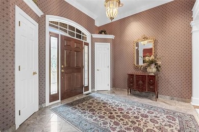 A truly exceptional property where quality, elegance, and views - photo 8