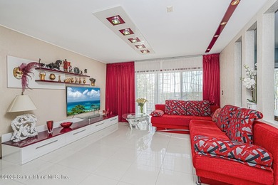 Welcome to 75 Longview Road, a custom-built contemporary home - photo 7