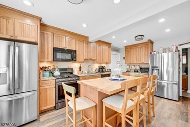 This Charming Colonial Home In The Upper Greenwood Lake Area Has - photo 11