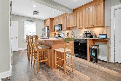 This Charming Colonial Home In The Upper Greenwood Lake Area Has - photo 15