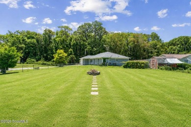 Discover this beautifully updated 3 bedroom, 2 bathroom home - photo 20