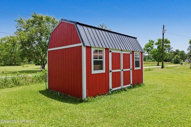 This beautifully remodeled 4- bedroom, 2 -bathroom home in the - photo 25