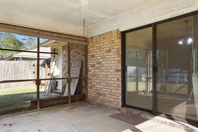 Set on a spacious lot with a durable metal roof, this - photo 31