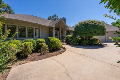 Enjoy wide water scenic Lake Keowee views with a sandy beach. - photo 2
