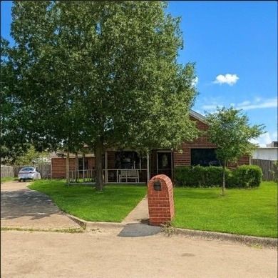 Lake Ray Roberts Home For Sale in Sanger Texas