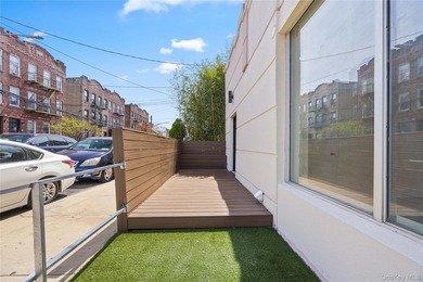 Fully Renovated Mixed-Use Property for Sale This turnkey, fully - photo 12