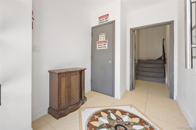 Fully Renovated Mixed-Use Property for Sale This turnkey, fully - photo 13