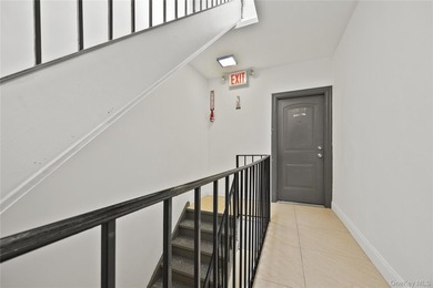 Fully Renovated Mixed-Use Property for Sale This turnkey, fully - photo 14