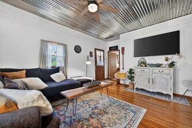 Charming and full of character, this cozy 2-bedroom, 1-bath - photo 14