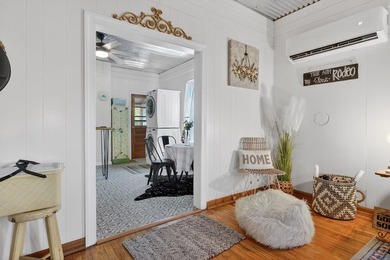 Charming and full of character, this cozy 2-bedroom, 1-bath - photo 16