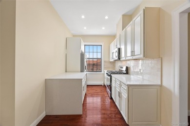 Fully Renovated Mixed-Use Property for Sale This turnkey, fully - photo 25
