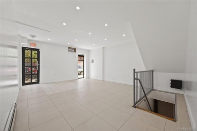 Fully Renovated Mixed-Use Property for Sale This turnkey, fully - photo 28