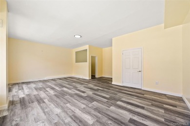 Fully Renovated Mixed-Use Property for Sale This turnkey, fully - photo 30