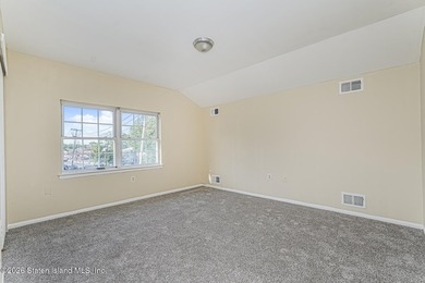 Rare opportunity for investor or end user to own a spacious - photo 3