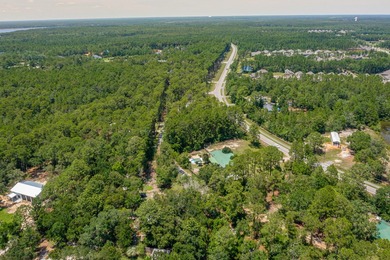 Less than a mile to Choctawhatchee Bay and sitting in Flood Zone - photo 4