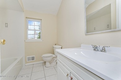 Rare opportunity for investor or end user to own a spacious - photo 5