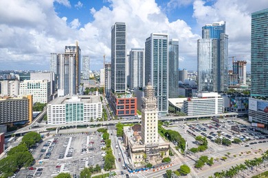 New luxury at Natiivo located at The Gale Hotel Miami, just - photo 37