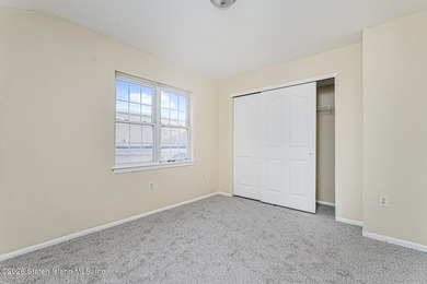 Rare opportunity for investor or end user to own a spacious - photo 8