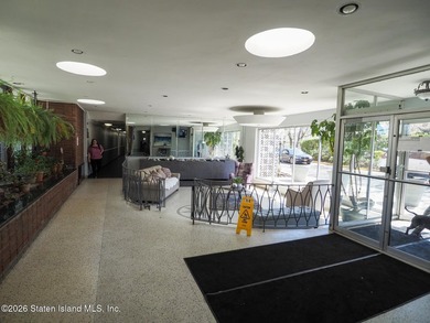 Welcome to an exquisite 2-bedroom condo in the prestigious - photo 3