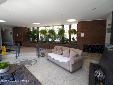 Welcome to an exquisite 2-bedroom condo in the prestigious - photo 4
