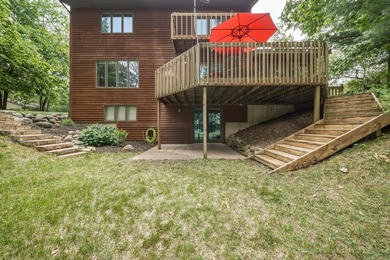 Escape to your private waterfront retreat, hidden at the end of - photo 4