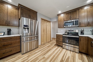 Escape to your private waterfront retreat, hidden at the end of - photo 6