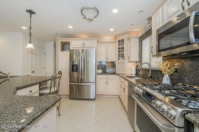 ***93 Mimosa Lane***Welcome to this absolutely stunning home - photo 9
