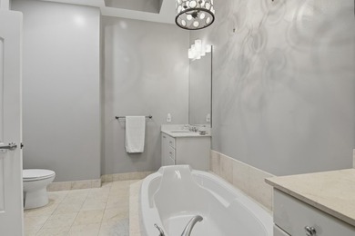 This impeccably maintained loft delivers the perfect blend of - photo 16