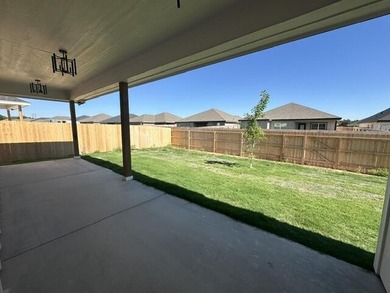 Another stunning creation by Deluxe Custom Homes! This 4-bedroom - photo 17
