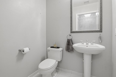 This impeccably maintained loft delivers the perfect blend of - photo 20