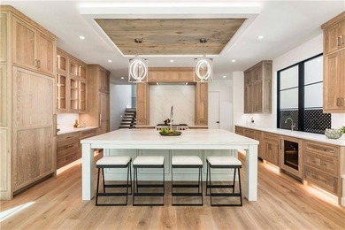 Modern Luxury meets sophisticated elegance in this stunning - photo 21