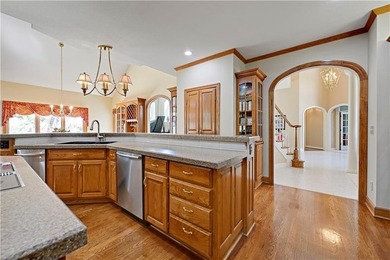 Gorgeous Custom Built Masterpiece on Extensively Landscaped - photo 22
