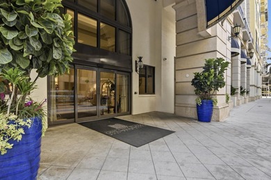 This impeccably maintained loft delivers the perfect blend of - photo 22