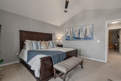 Fabulous townhome with a covered boat slip + 2-car garage on - photo 33