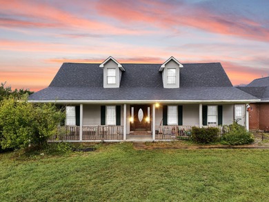 Lake Cumberland Home For Sale in Bronston Kentucky