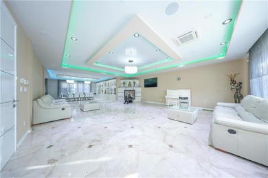 Luxury AND elegance Two-Family Home with Elevator, Rooftop, and - photo 5