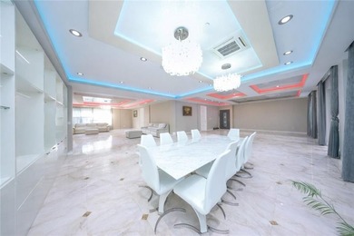 Luxury AND elegance Two-Family Home with Elevator, Rooftop, and - photo 9